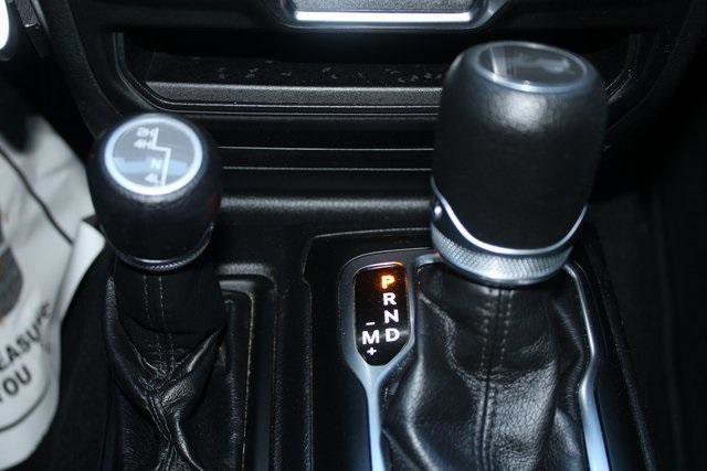 Used 2022 Jeep Wrangler Sport image 16