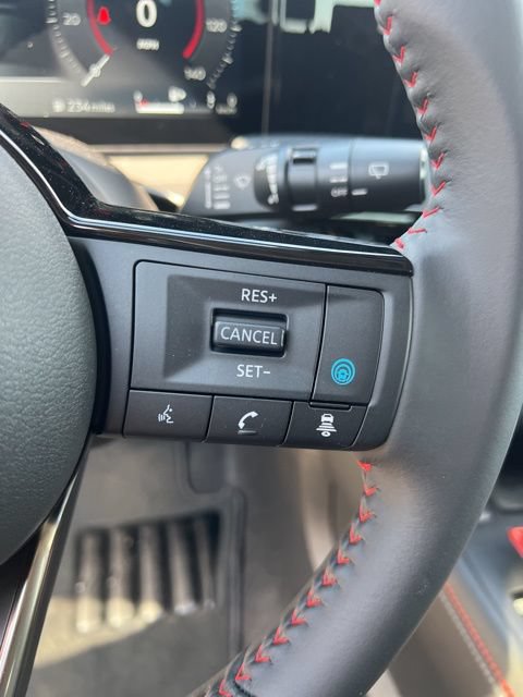 Used 2026 Nissan Kicks SR FWD image 13