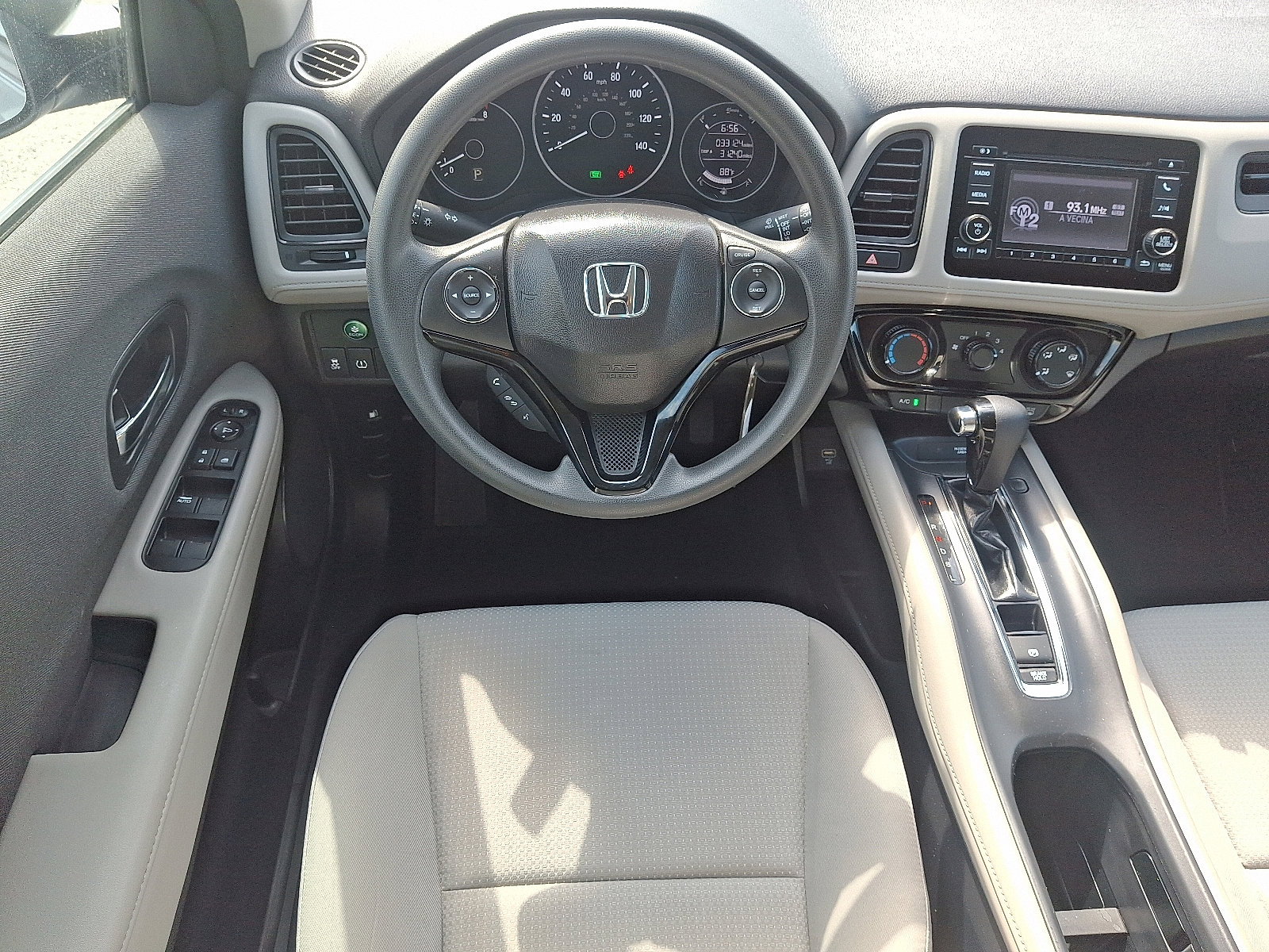 Used 2019 Honda HR-V LX image 11