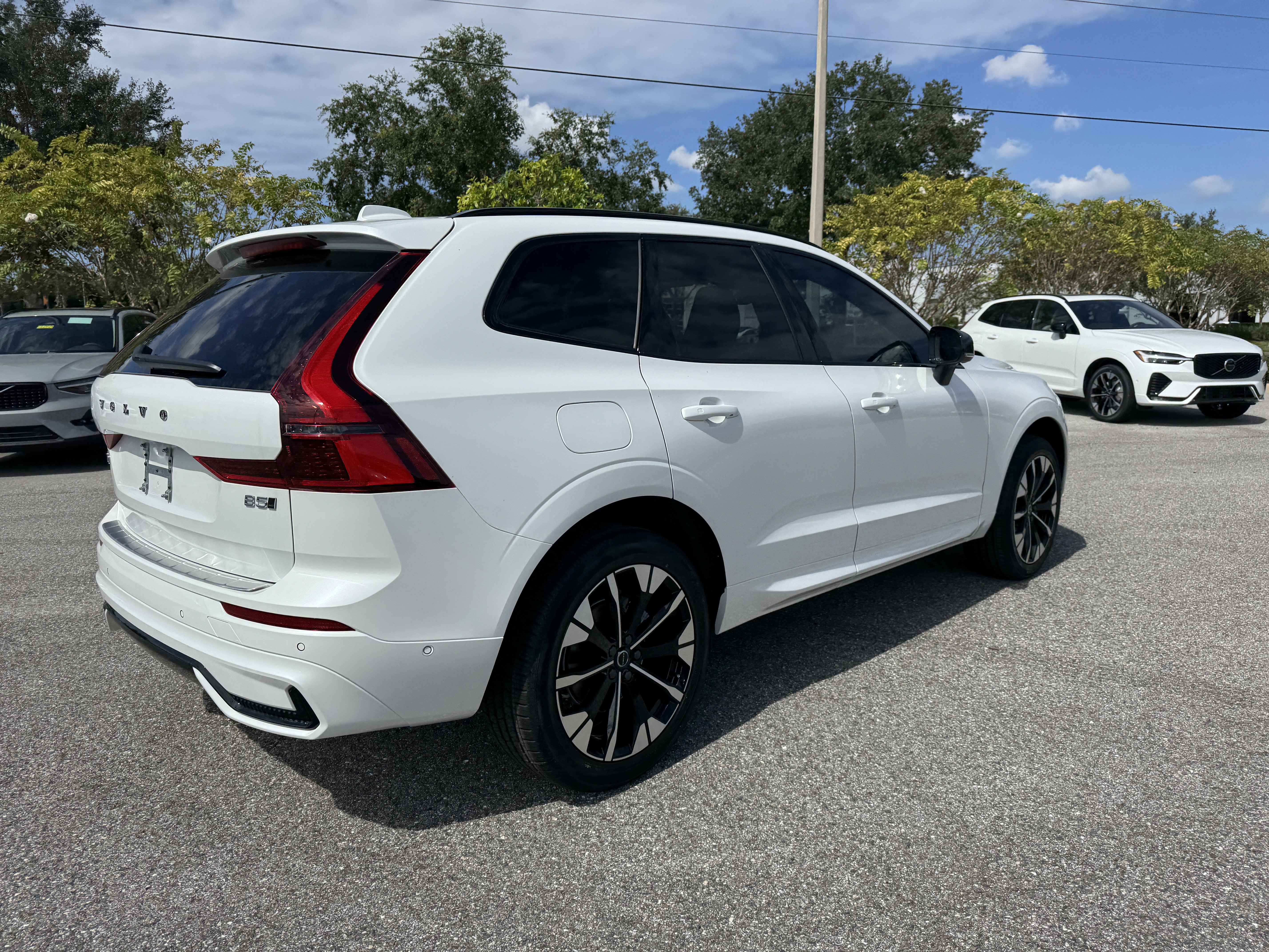 New 2026 Volvo XC60 B5 Plus w/ Protection Package Premier image 3