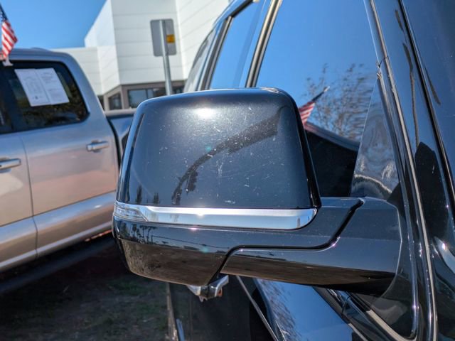 Used 2019 Cadillac Escalade Premium Luxury w/ Escalade Sport Edition image 10