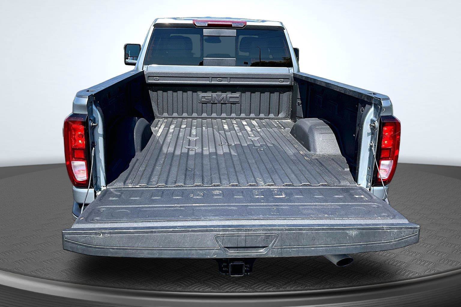 Used 2026 GMC Sierra 2500 SLE w/ SLE Value Package; AWD/4WD image 5