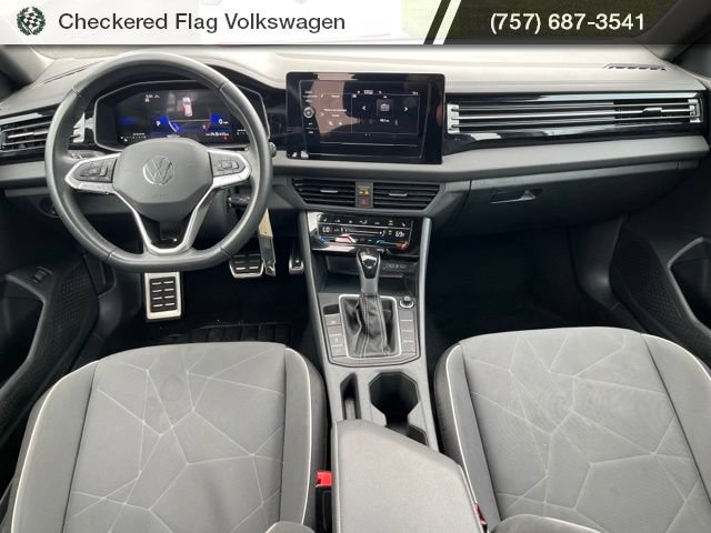 Used 2025 Volkswagen Jetta Sport FWD image 26