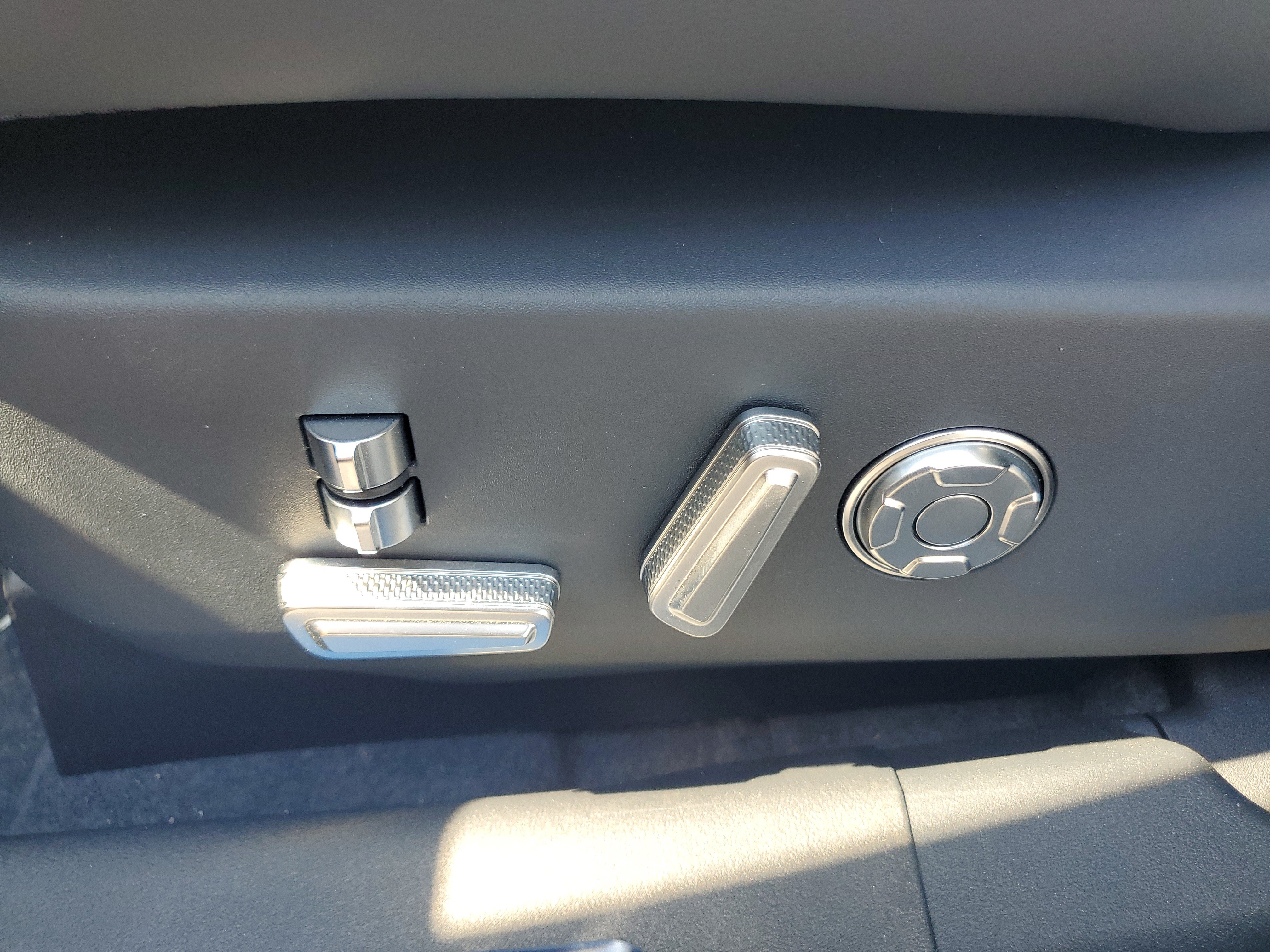 New 2026 Lincoln Nautilus Black Label AWD/4WD image 12