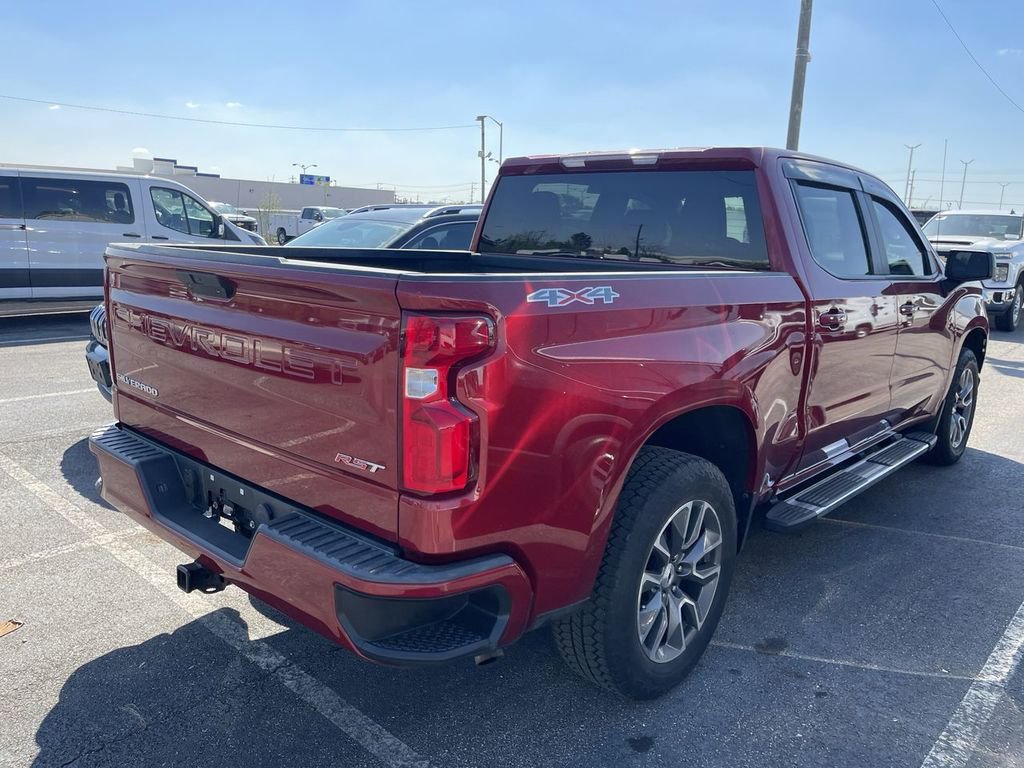 Used 2020 Chevrolet Silverado 1500 RST w/ RST Value Package AWD/4WD image 9