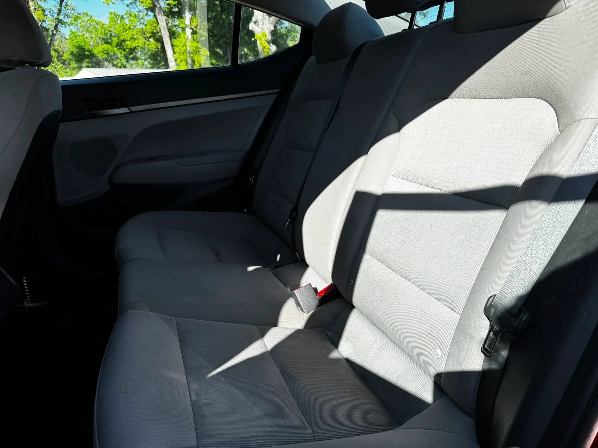 Used 2017 Hyundai Elantra SE FWD image 12