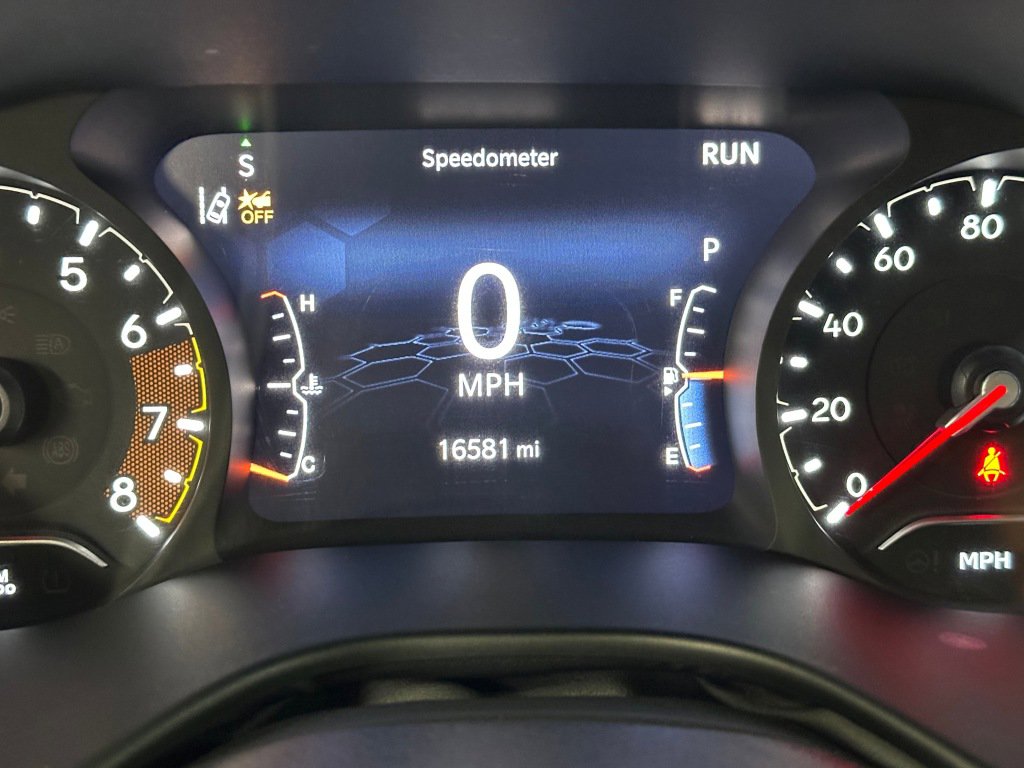 Used 2022 Jeep Compass Limited image 9