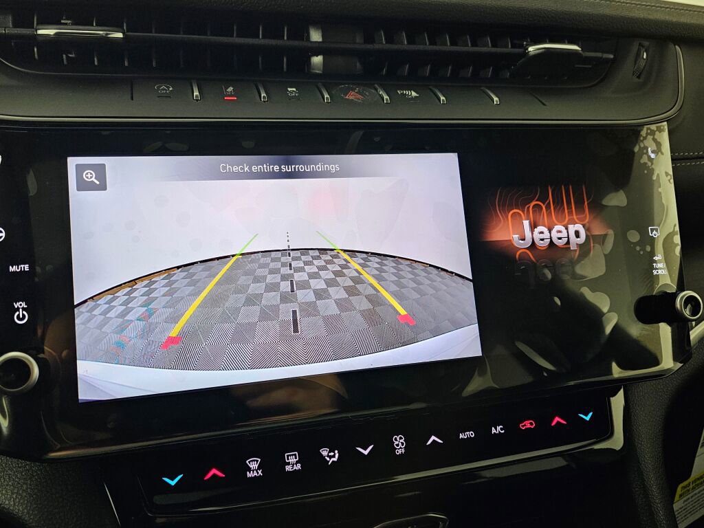 New 2026 Jeep Grand Cherokee Altitude image 27