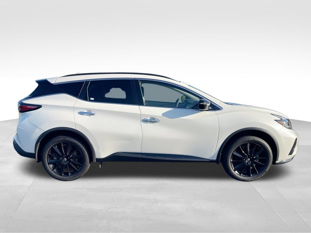 Used 2023 Nissan Murano SV w/ SV Midnight Edition Package FWD image 9