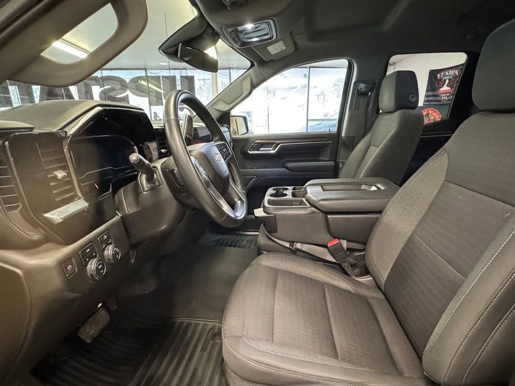 Used 2023 Chevrolet Silverado 1500 LT image 13