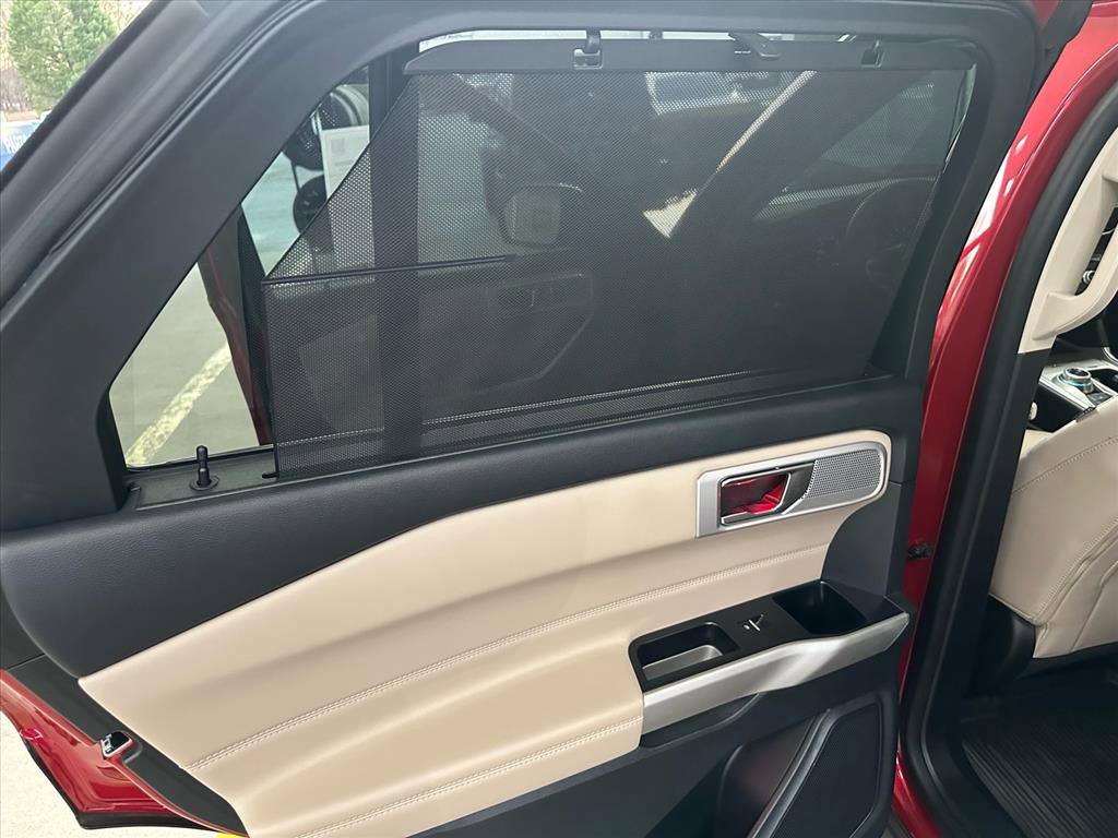 Certified 2022 Ford Explorer Limited w/ Equipment Group 301A image 38