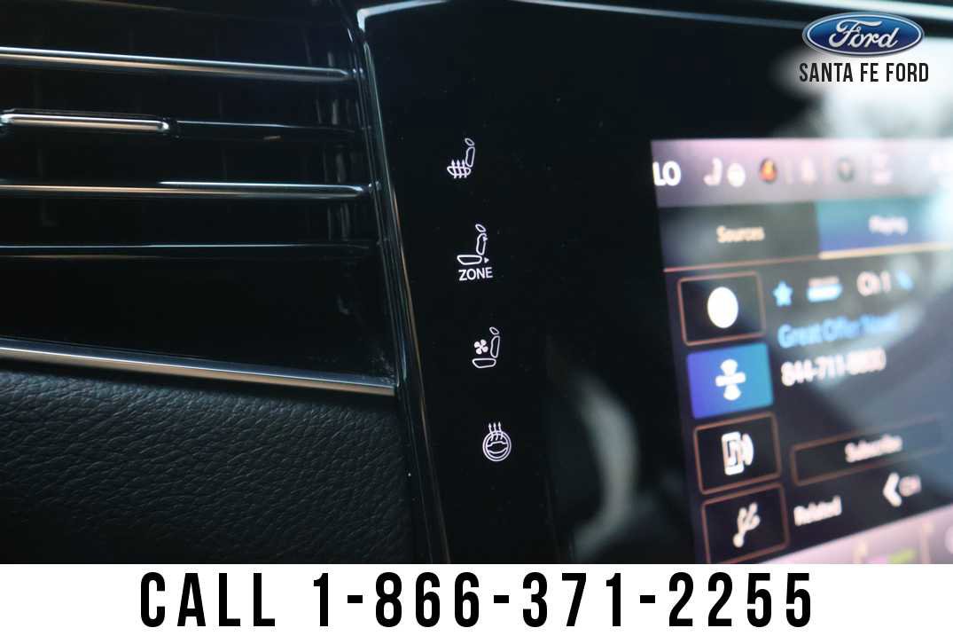 Used 2024 Jeep Wagoneer L Series II w/ Flexible Seating Group AWD/4WD image 34