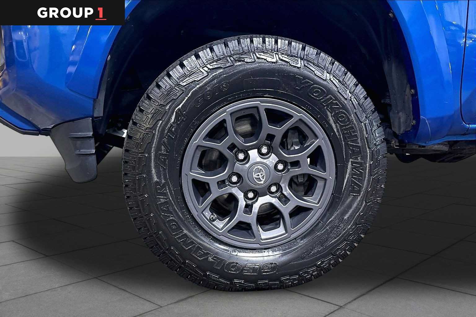 Certified 2017 Toyota Tacoma SR5 w/ Tow Package AWD/4WD image 11