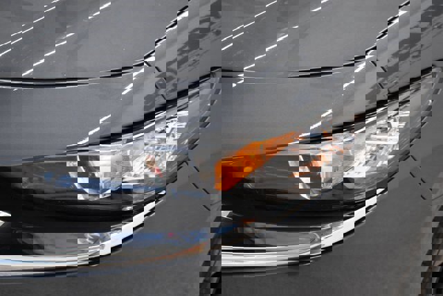 Used 2025 MAZDA MAZDA3 s image 17