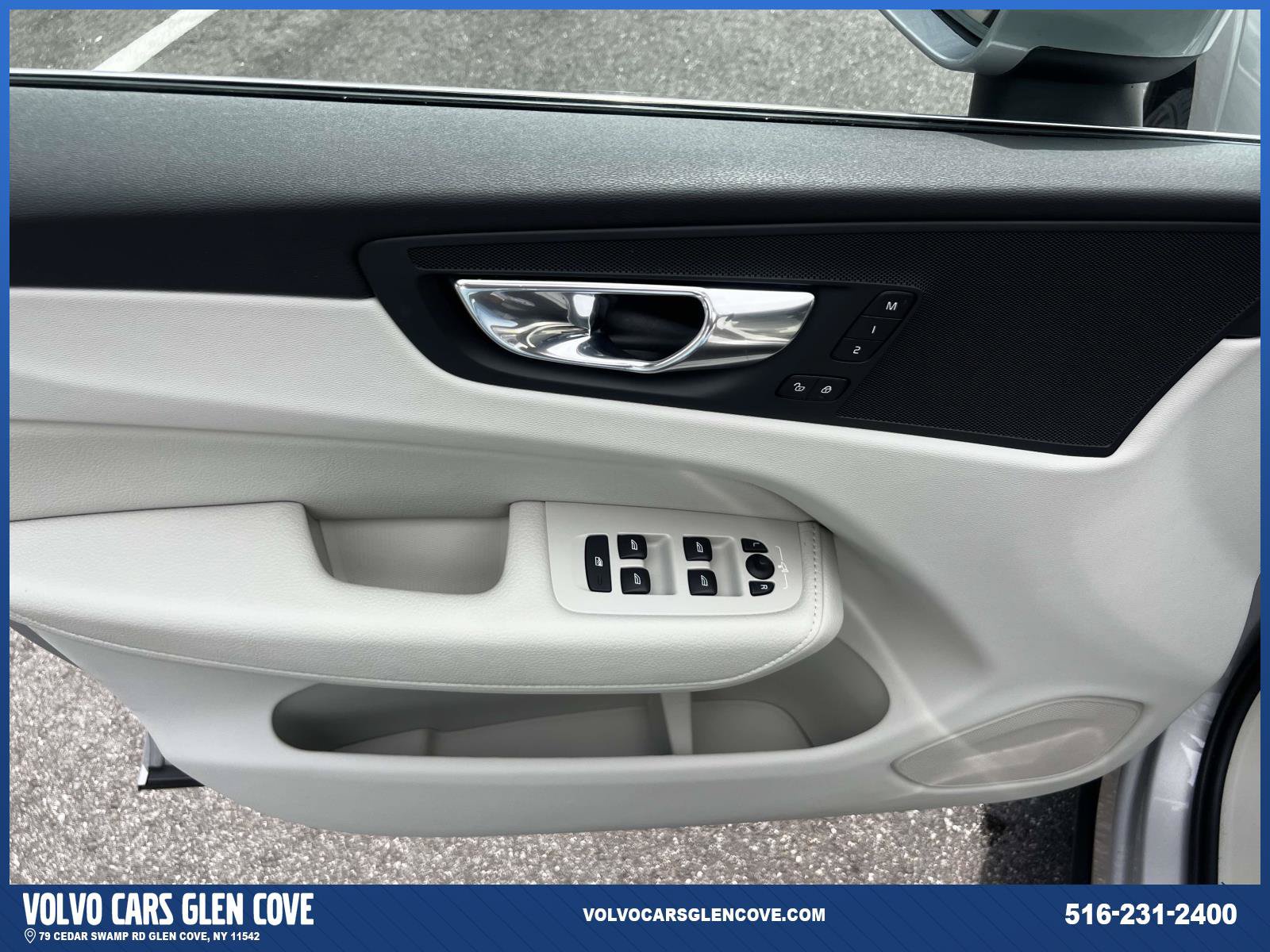 Used 2022 Volvo XC60 B5 Momentum w/ Climate Package AWD/4WD image 15