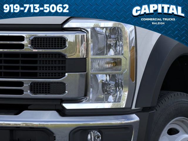 New 2025 Ford F450 XL w/ XL Chrome Package RWD image 18