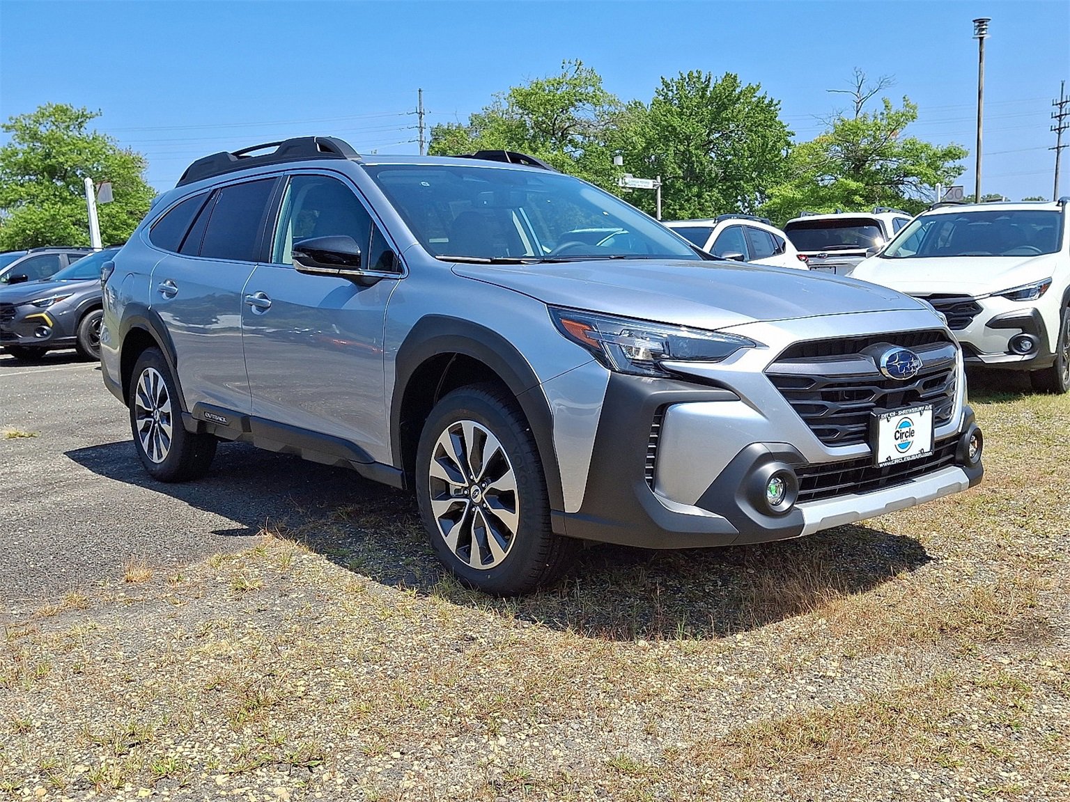 New 2025 Subaru Outback Limited image 2