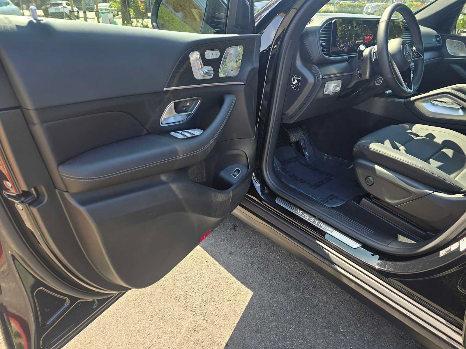 Used 2026 Mercedes-Benz GLS 450 4MATIC image 23