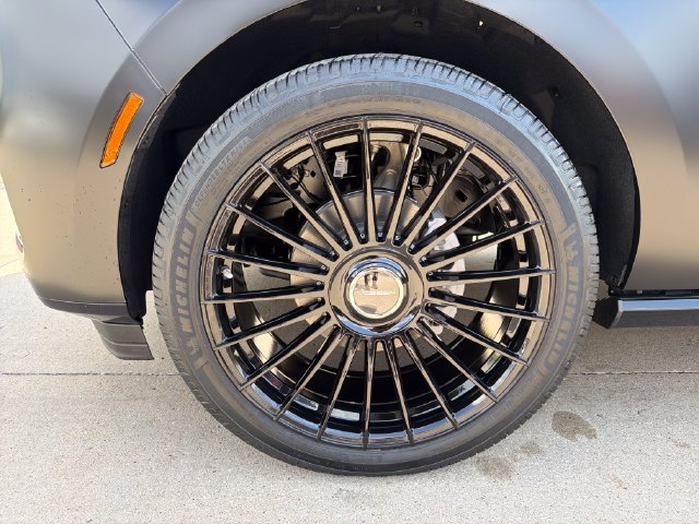 New 2026 Lincoln Navigator Reserve AWD/4WD image 13
