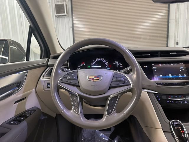 Used 2019 Cadillac XT5 Premium Luxury FWD image 39