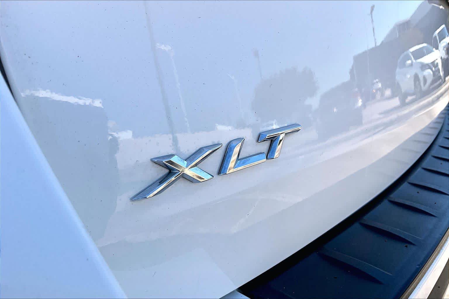 Used 2021 Ford Explorer XLT RWD image 10