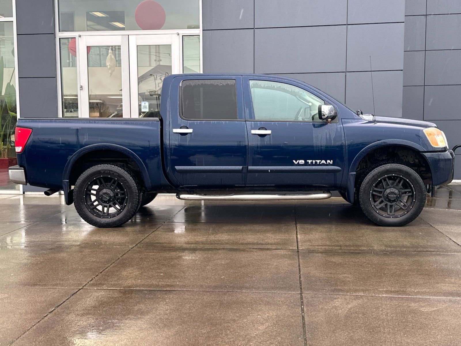 Used 2008 Nissan Titan LE image 2