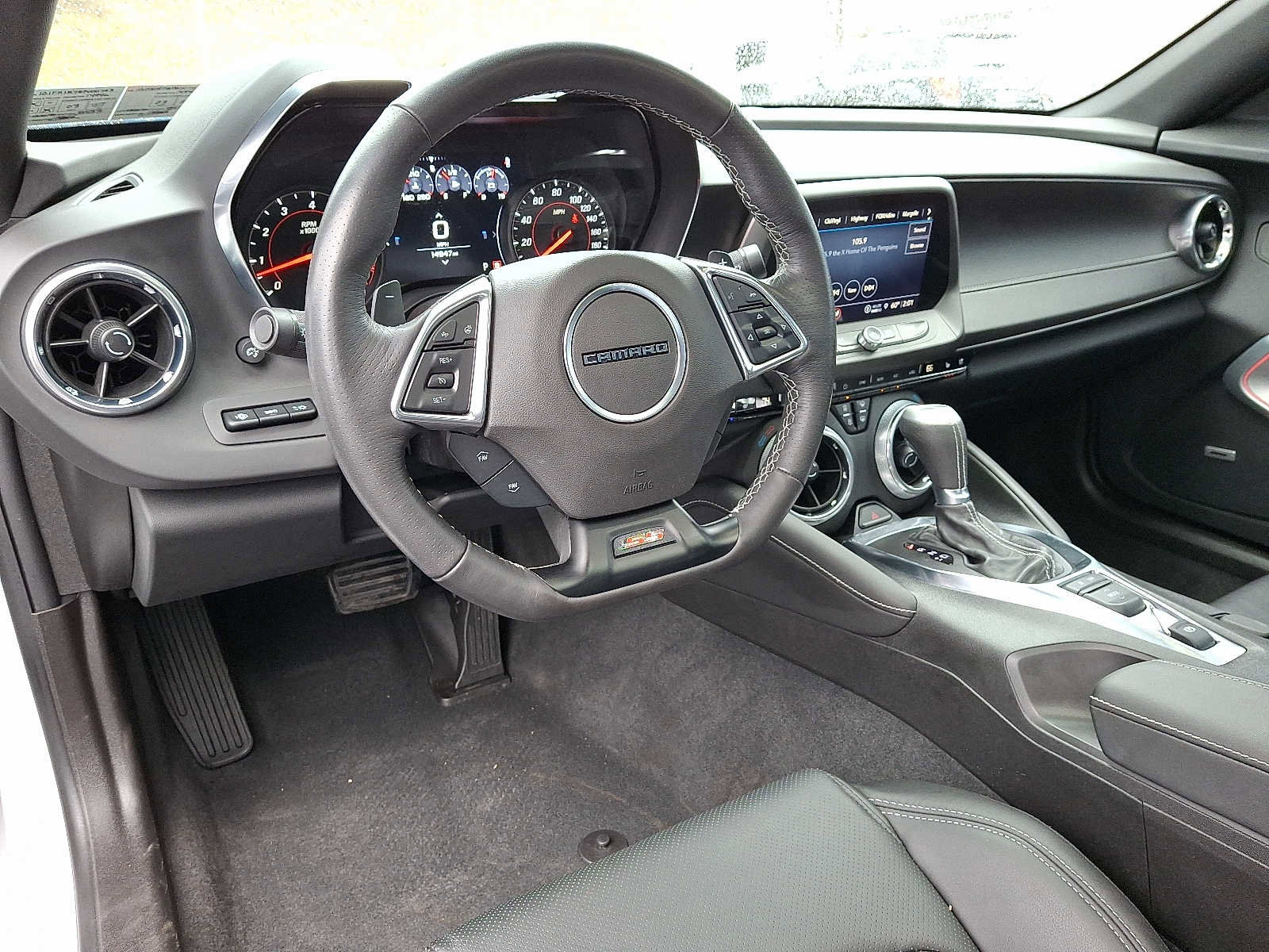 Used 2023 Chevrolet Camaro SS RWD image 11