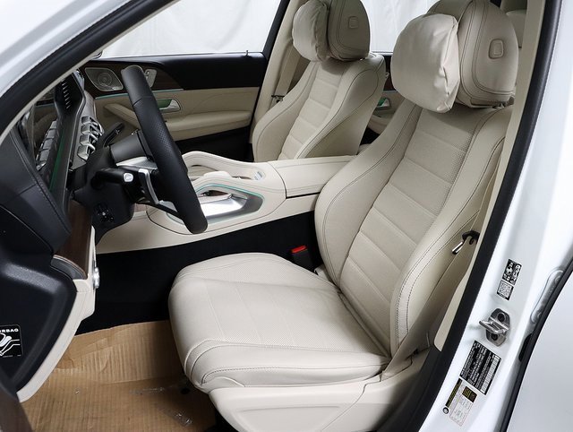 Certified 2025 Mercedes-Benz GLS 580 4MATIC image 10