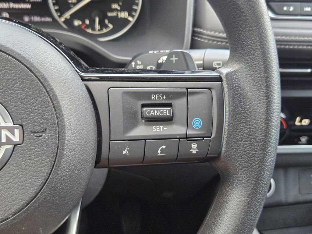 Used 2023 Nissan Rogue SV FWD image 31