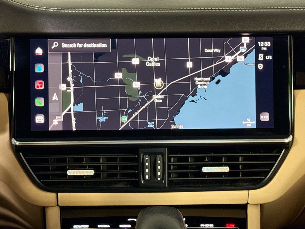 Certified 2023 Porsche Cayenne AWD/4WD image 15