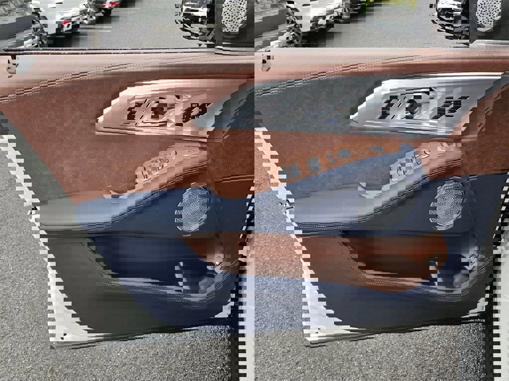 New 2026 BMW XM Label Red w/ M Driver's Package image 7