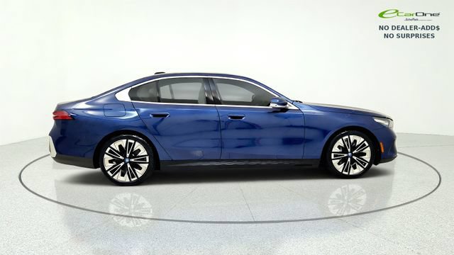 Used 2025 BMW i5 eDrive40i RWD image 10