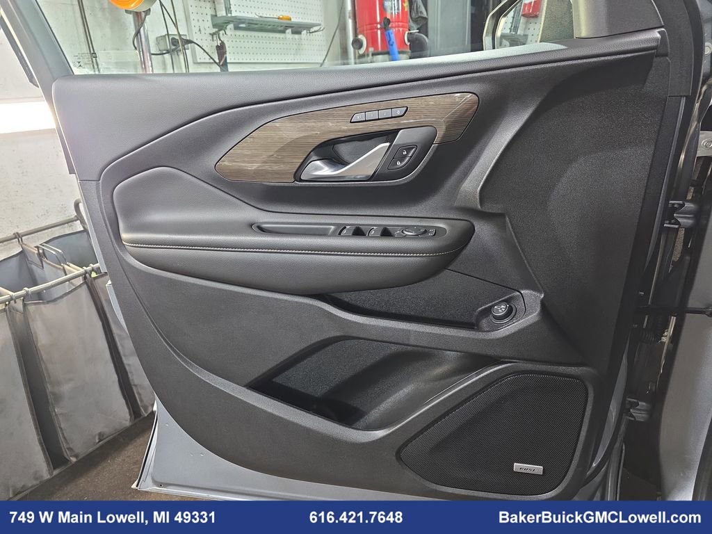 Used 2023 GMC Terrain Denali image 26