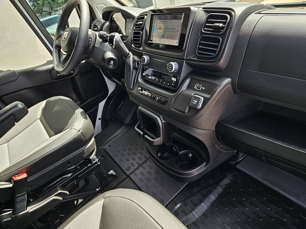 Used 2026 RAM ProMaster 2500 w/ Convenience Group FWD image 33