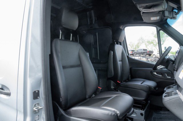 New 2025 Mercedes-Benz Sprinter 2500 image 16