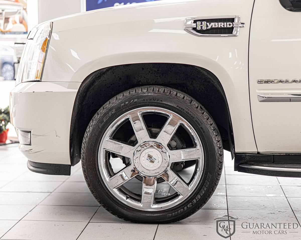Used 2010 Cadillac Escalade 2WD Hybrid image 7