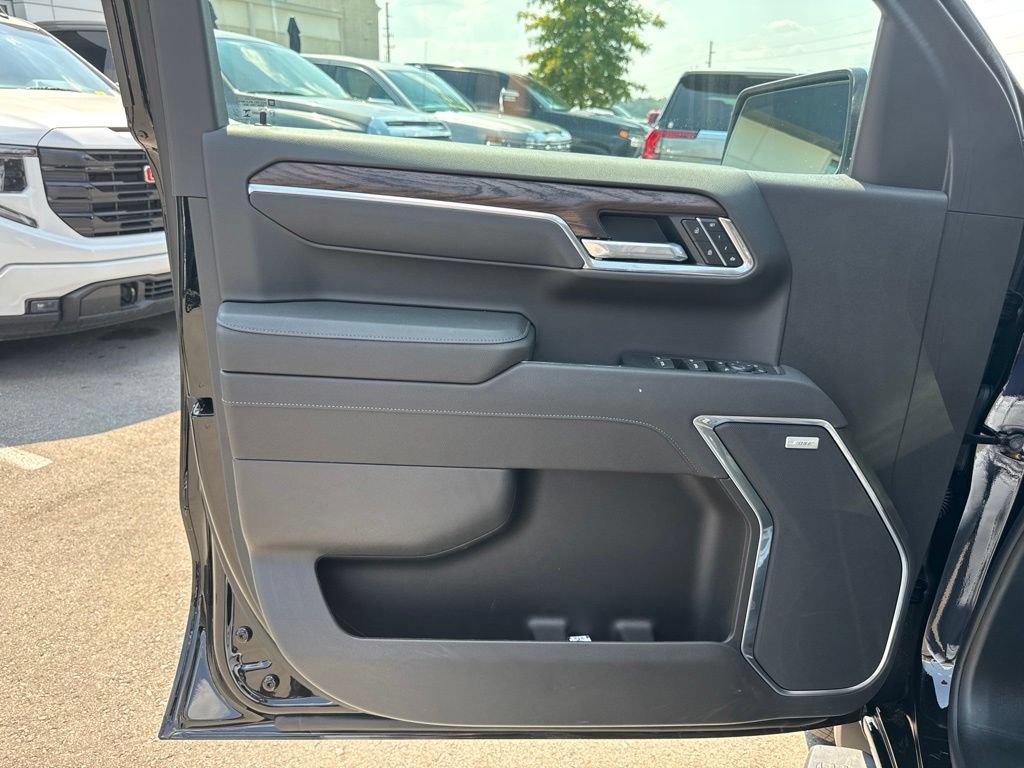 New 2026 GMC Sierra 1500 SLT w/ SLT Premium Plus Package AWD/4WD image 11