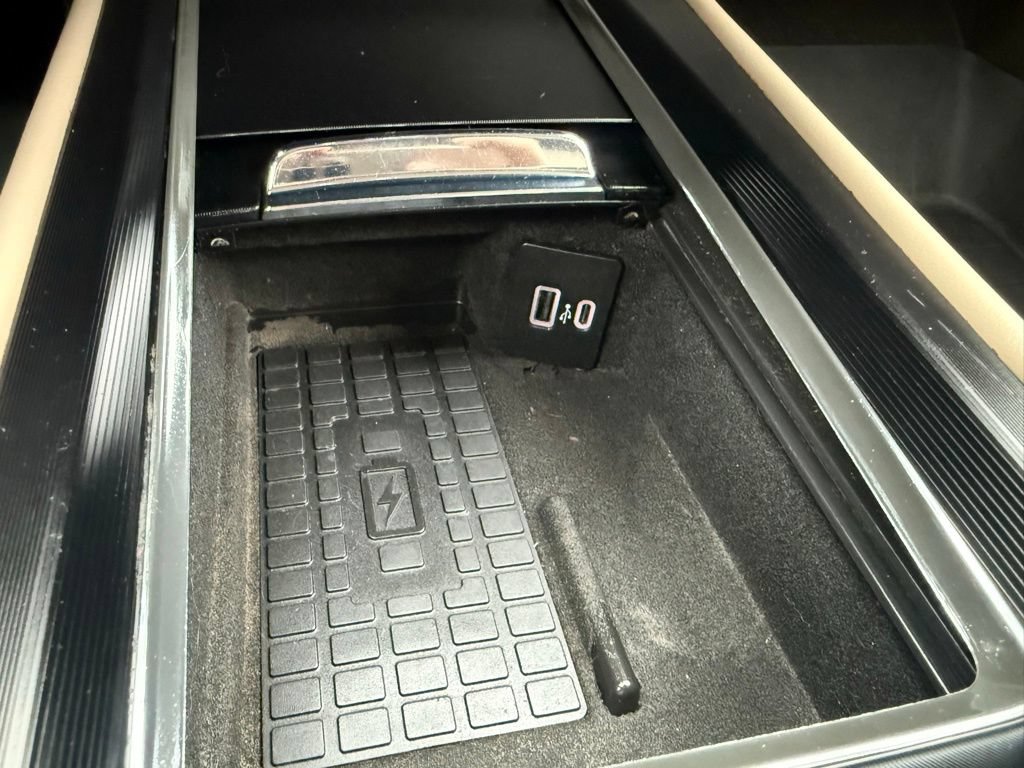 Used 2023 Lincoln Corsair AWD w/ Equipment Group 101A image 24