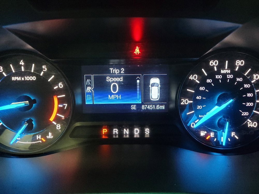 Used 2016 Ford Explorer XLT AWD/4WD image 23