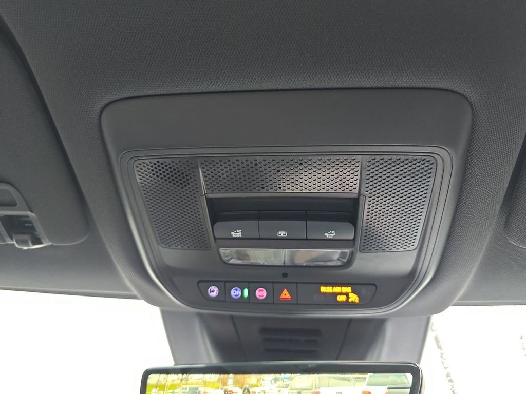 New 2026 Chevrolet Equinox EV LT w/ Convenience Package II image 21