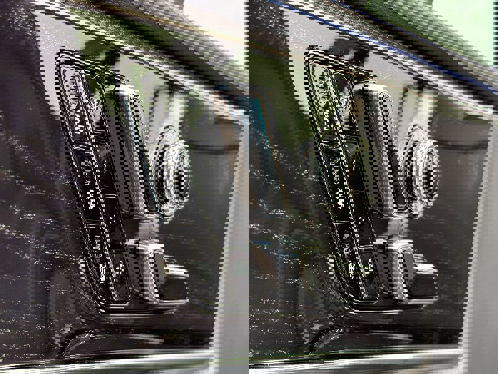 New 2026 Cadillac Escalade IQL Sport 1 w/ LPO, ONYX Package image 16