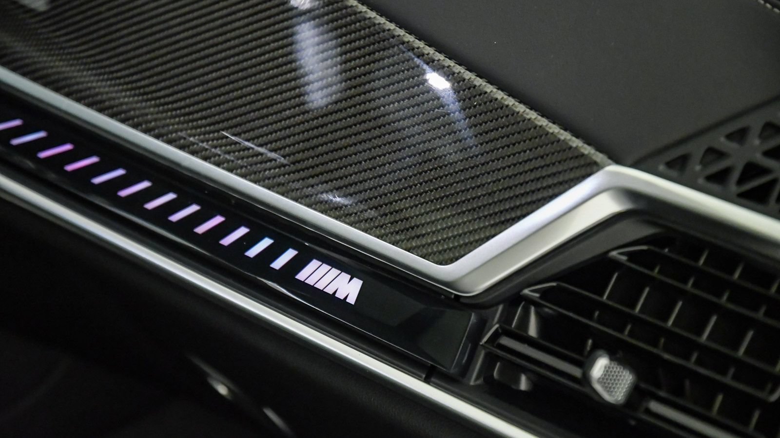 New 2026 BMW X5 M60i AWD/4WD image 19