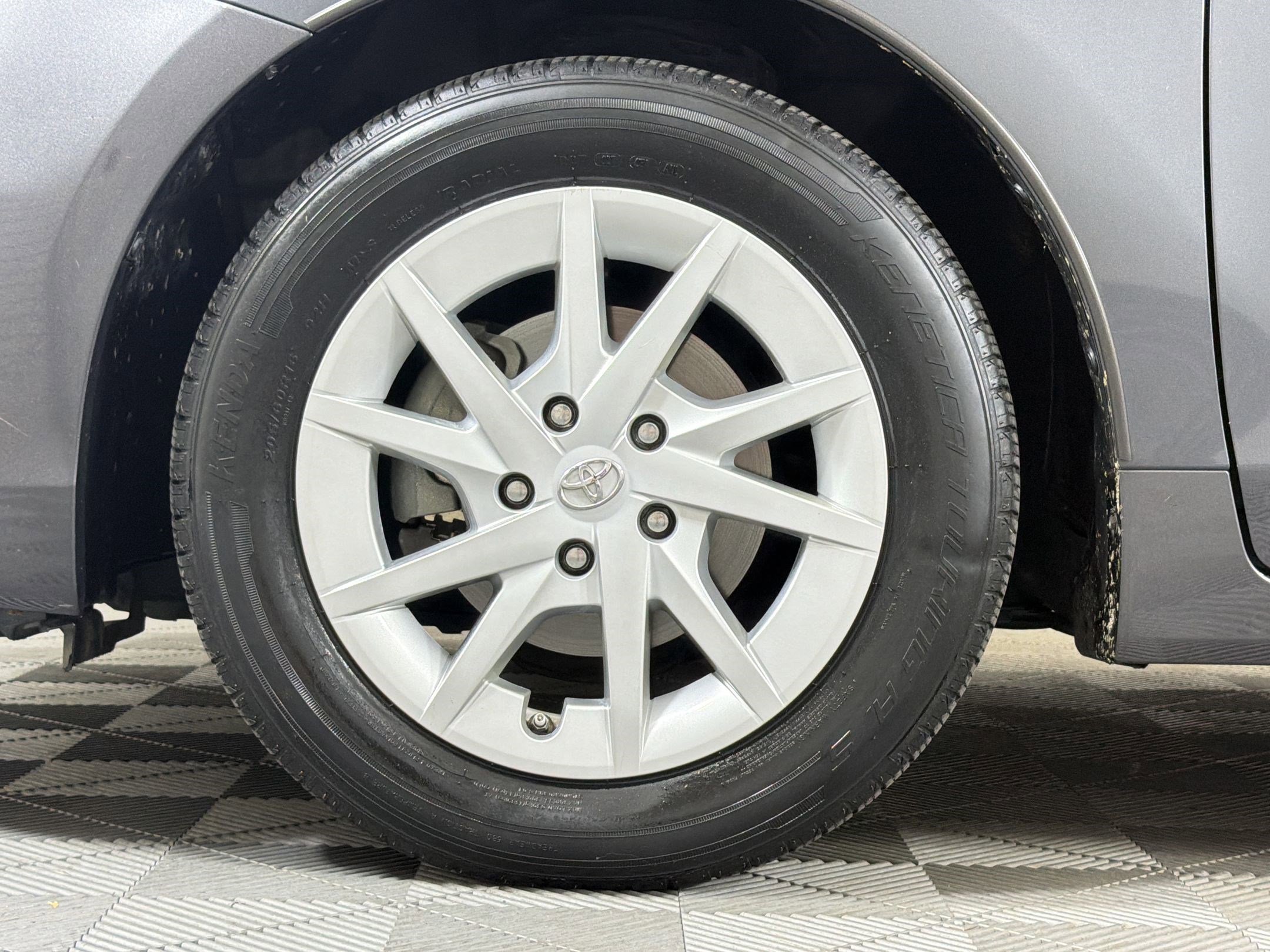 Used 2012 Toyota Prius V Three FWD image 12