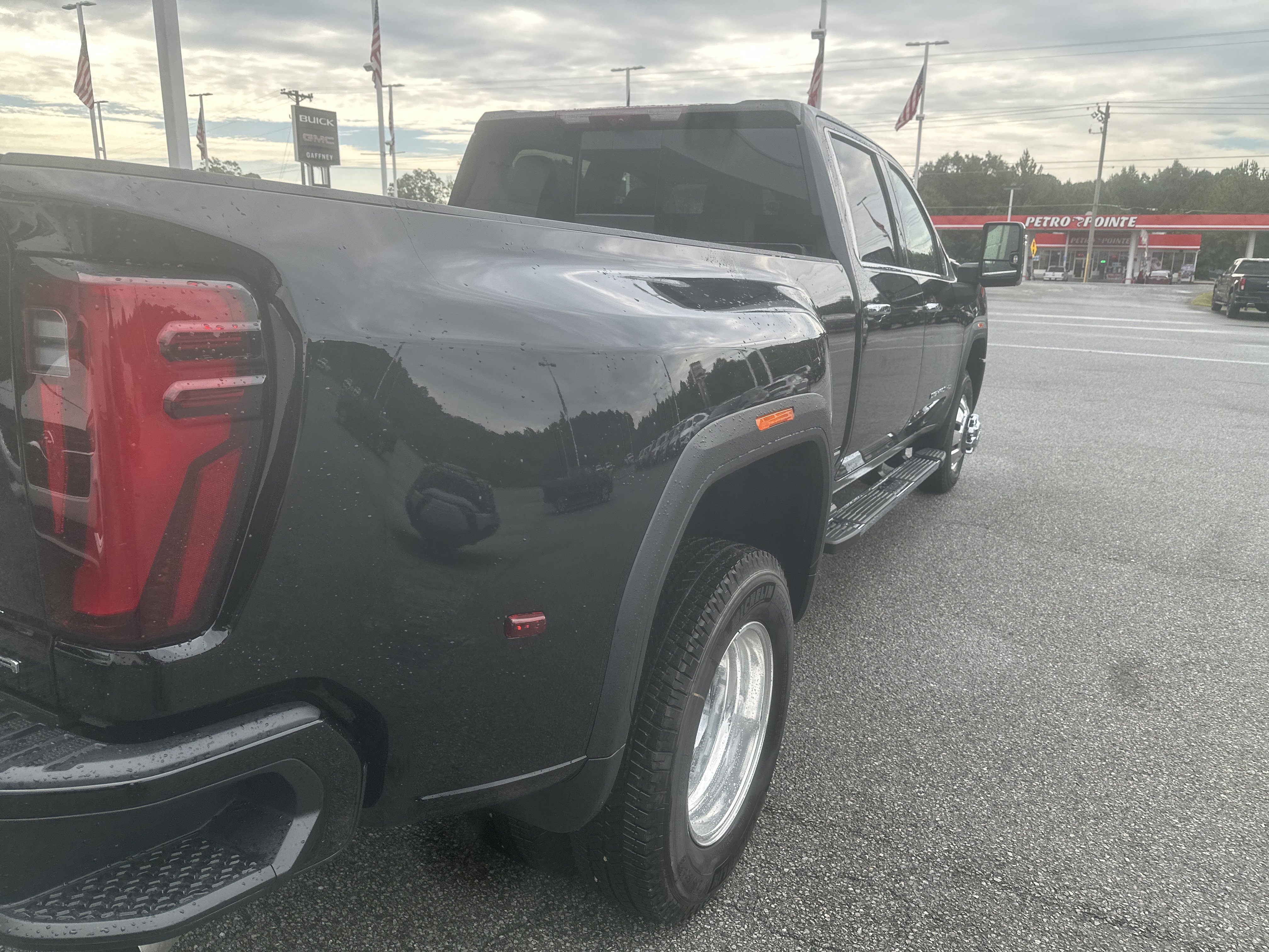New 2026 GMC Sierra 3500 Denali w/ Denali Reserve Package image 6