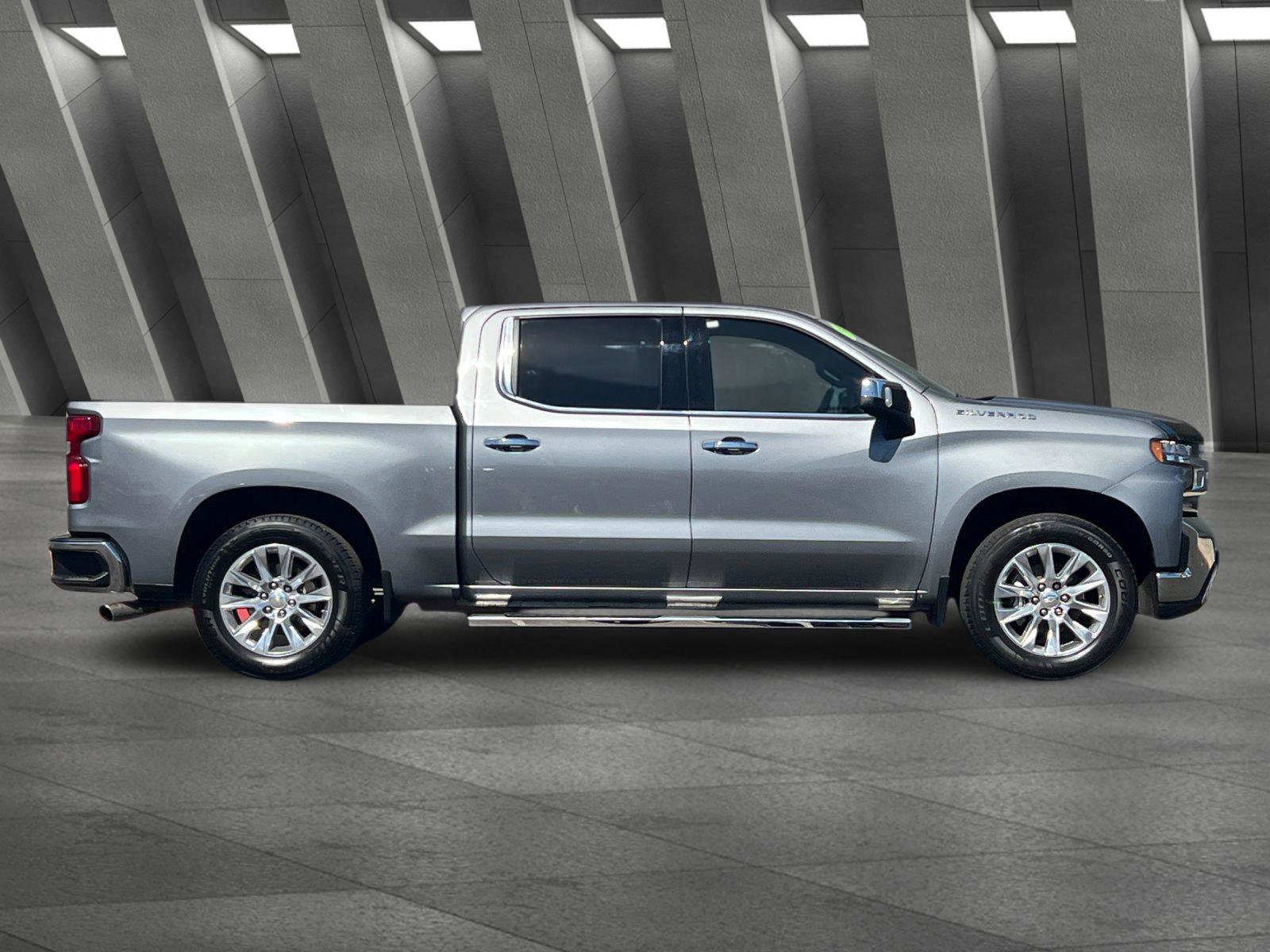 Used 2021 Chevrolet Silverado 1500 LTZ RWD image 3