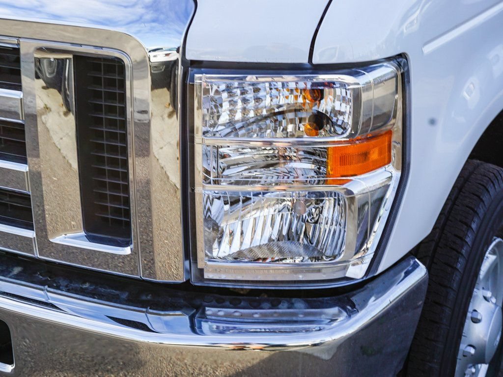 New 2025 Ford E-350 and Econoline 350 Super Duty w/ Power Equipment Group RWD image 5