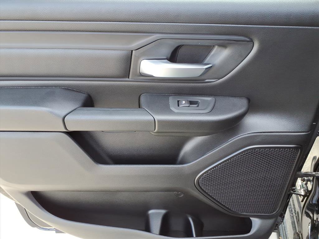 New 2026 RAM 1500 Express AWD/4WD image 34