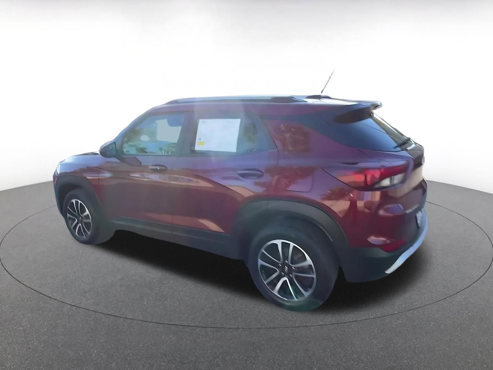 Used 2025 Chevrolet TrailBlazer LT image 10