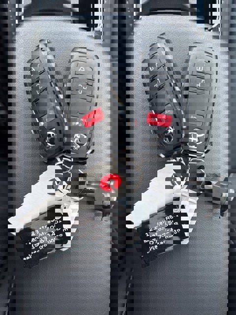 Used 2025 Toyota Prius XLE image 35