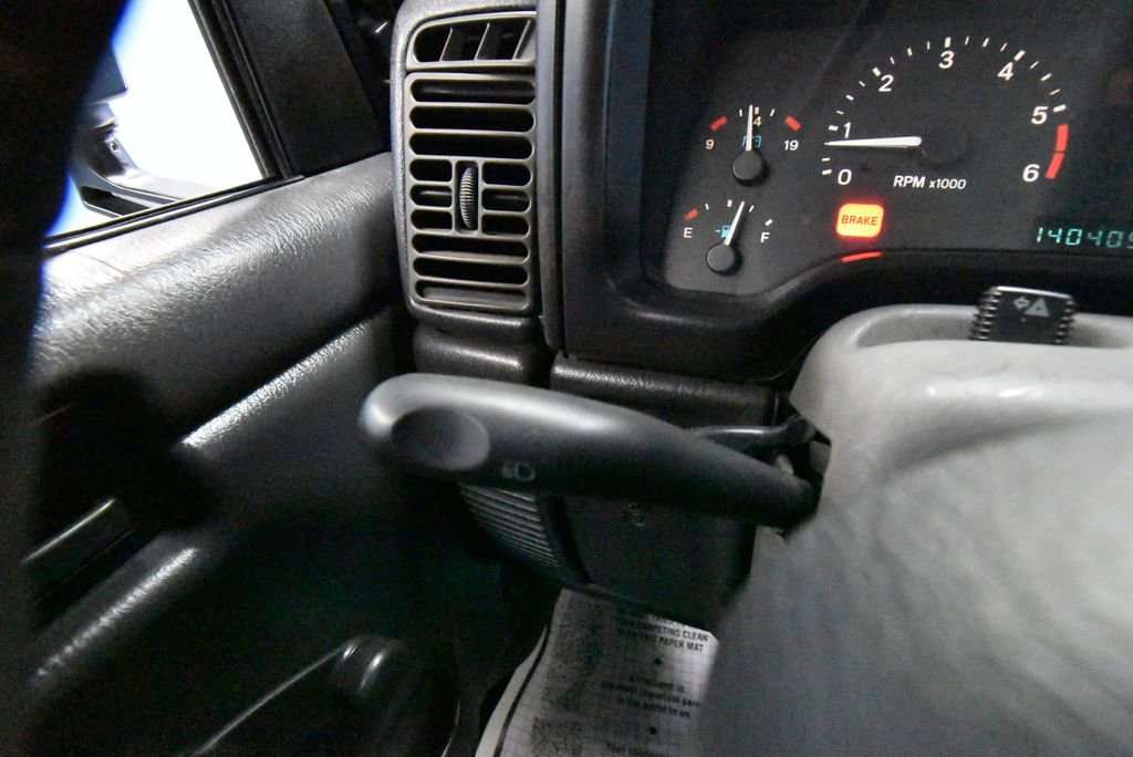 Used 2000 Jeep Wrangler Sport AWD/4WD image 7